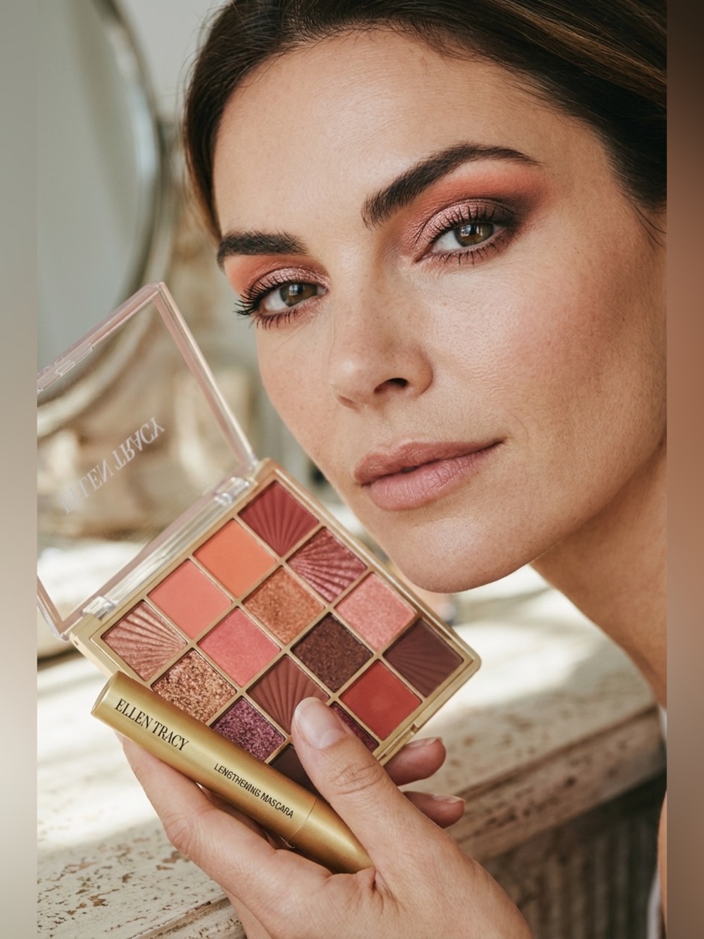 Ellen Tracy Pink & Mauve Eyeshadow Palette with Mascara